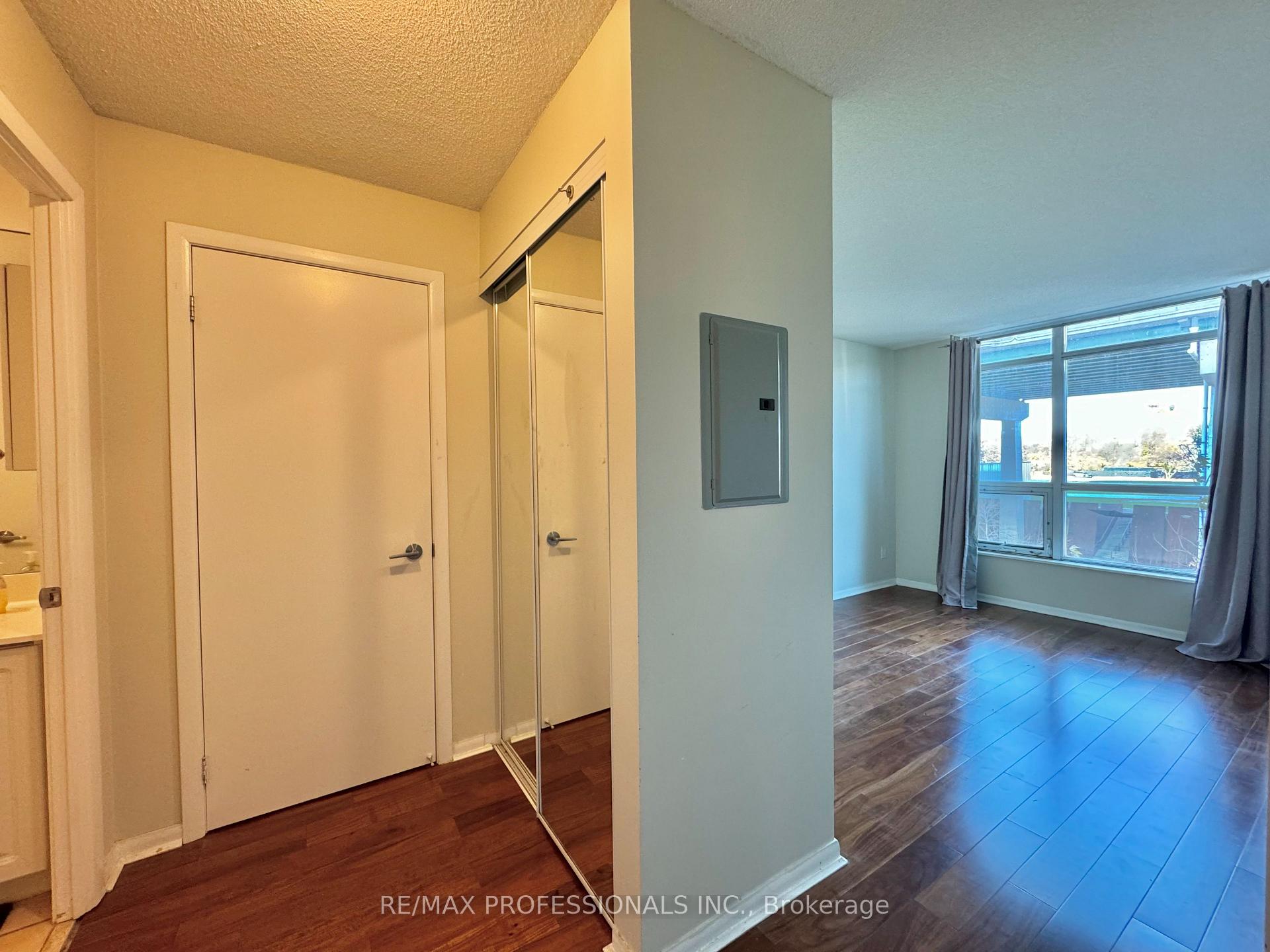 428 - 231 Fort York Boulevard, Toronto 5