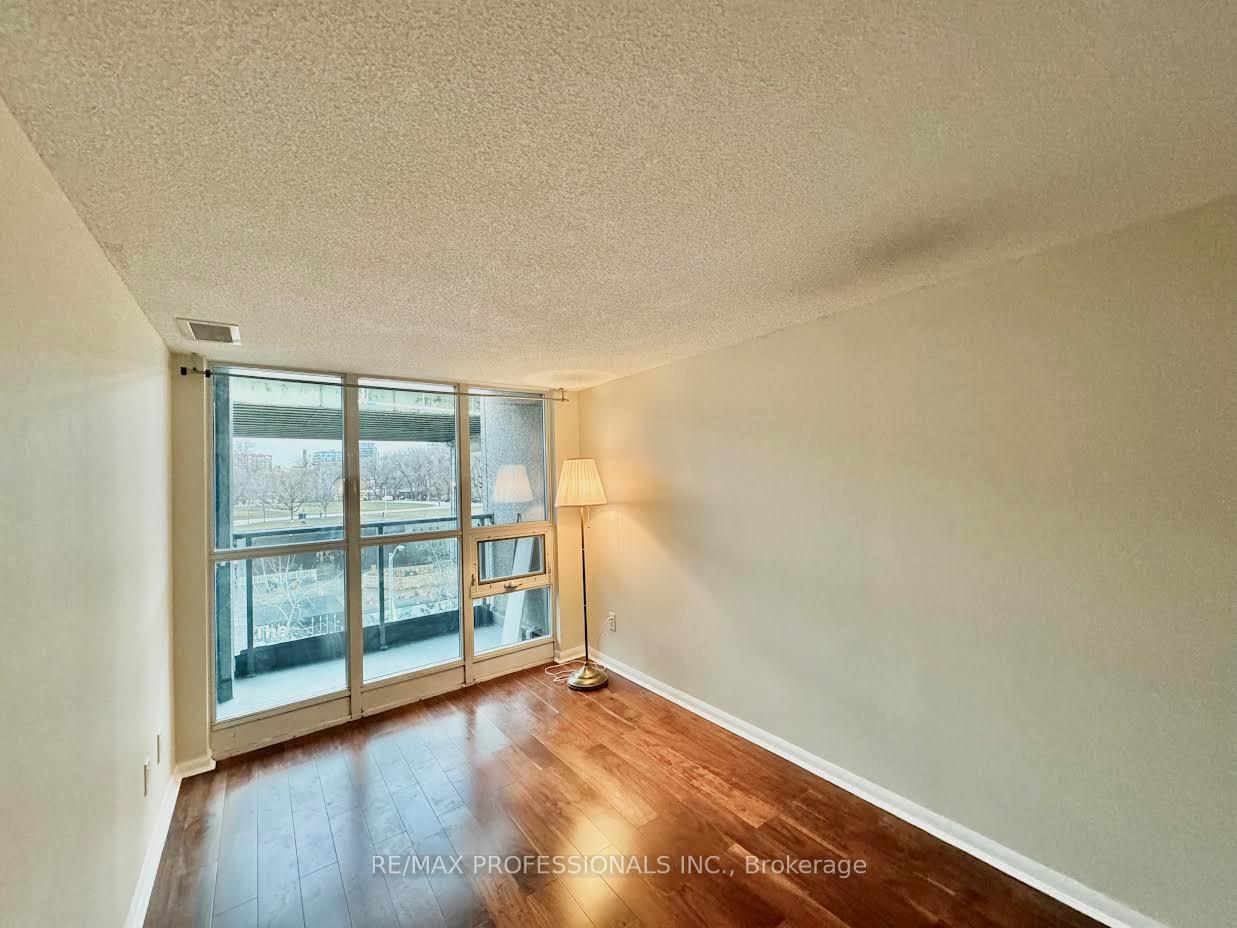 428 - 231 Fort York Boulevard, Toronto 4