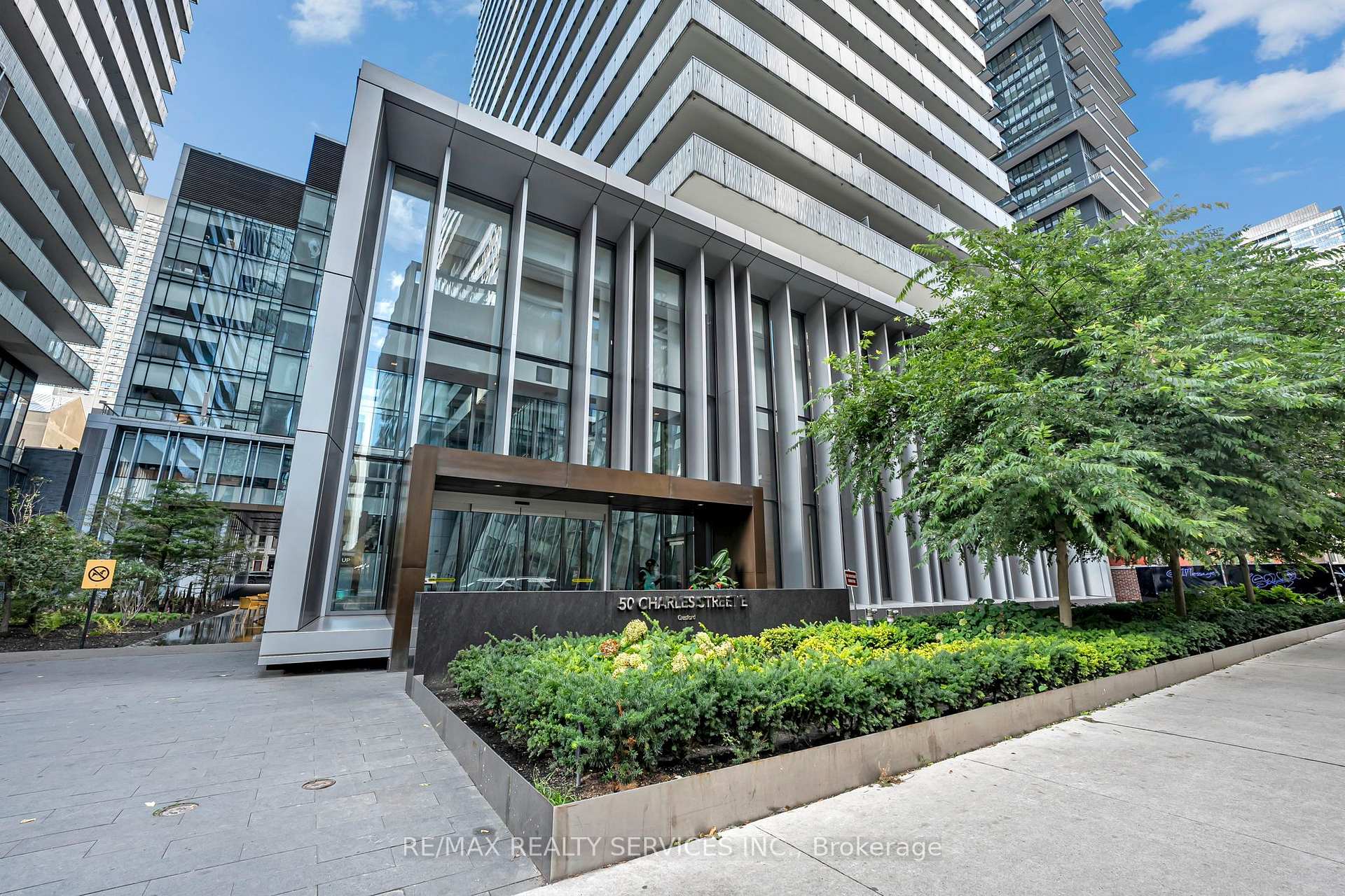 711 - 50 Charles Street E, Toronto 2