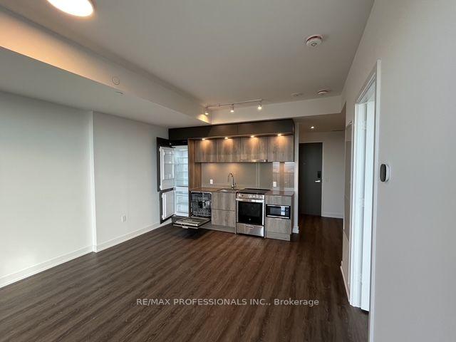 7004 - 448 Burnhamthorpe Road W, Mississauga
