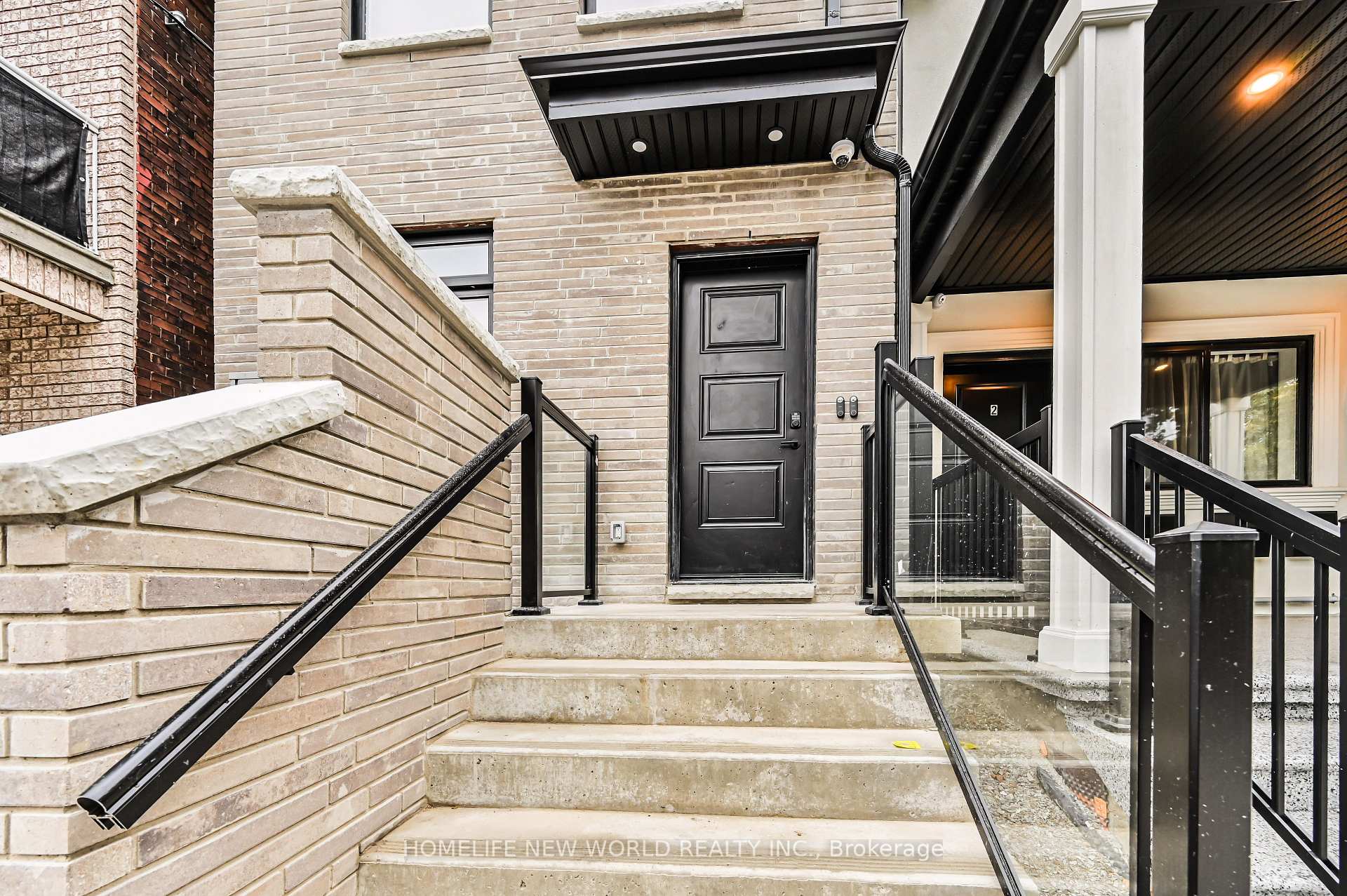 228 Emerson Ave Avenue, Toronto 2