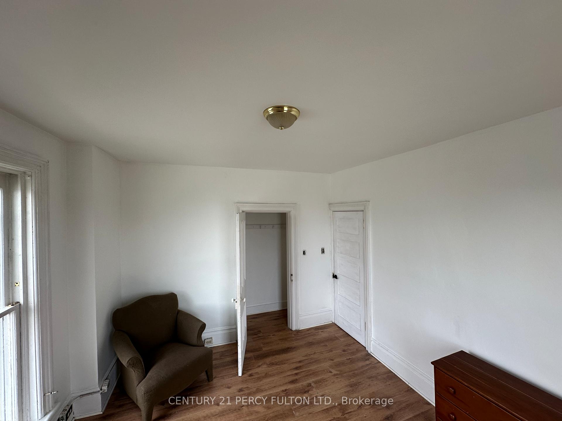 23 Glenelg Street W, Kawartha Lakes 3