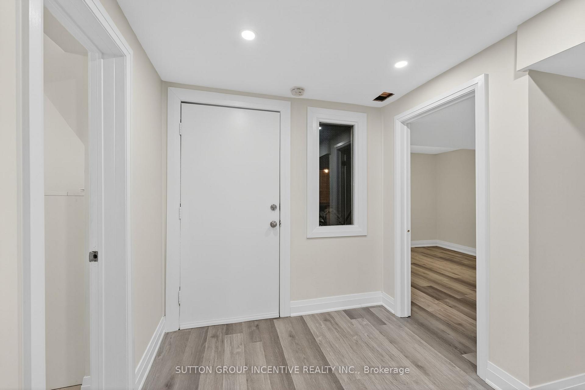 23 Blair Crescent, Barrie 4