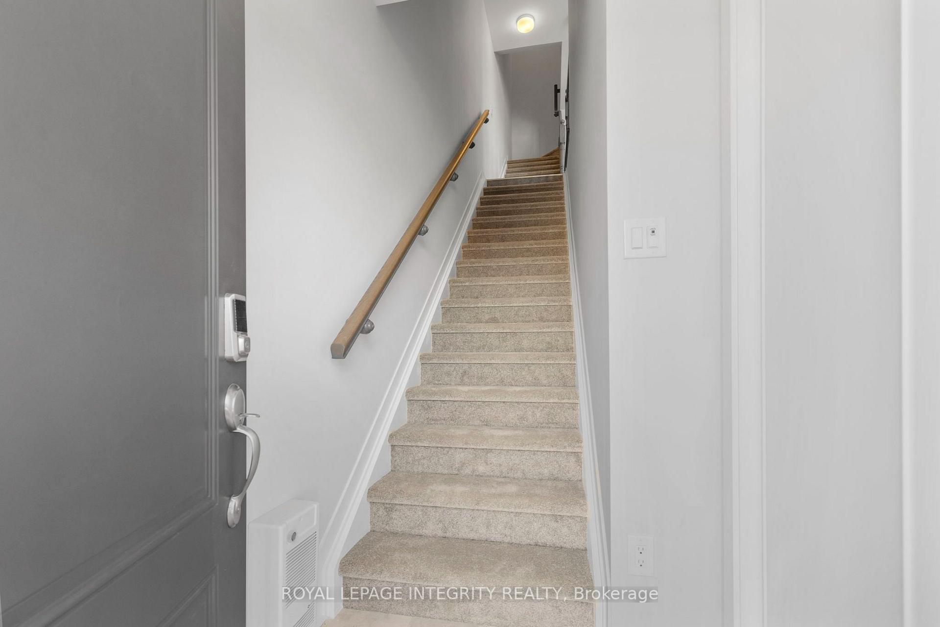 622 Parnian Private, Ottawa 3