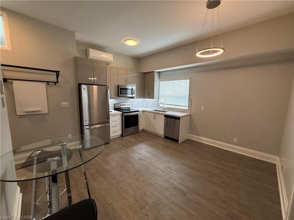 3 - 2548 Eglinton Avenue W, Toronto 4