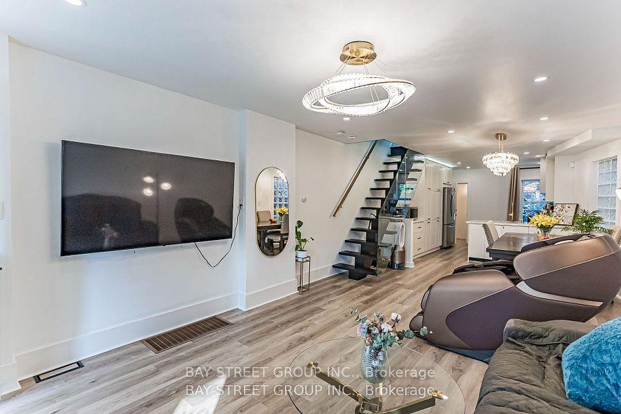 397 Kingston Road, Toronto 5