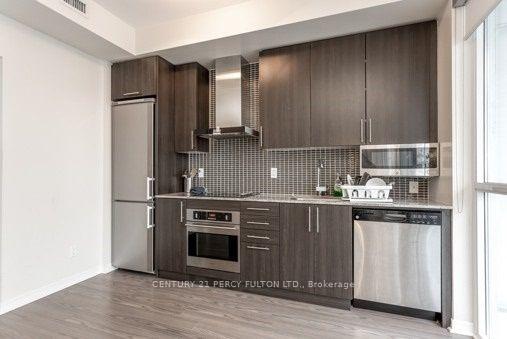 2105 - 352 Front Street W, Toronto 4