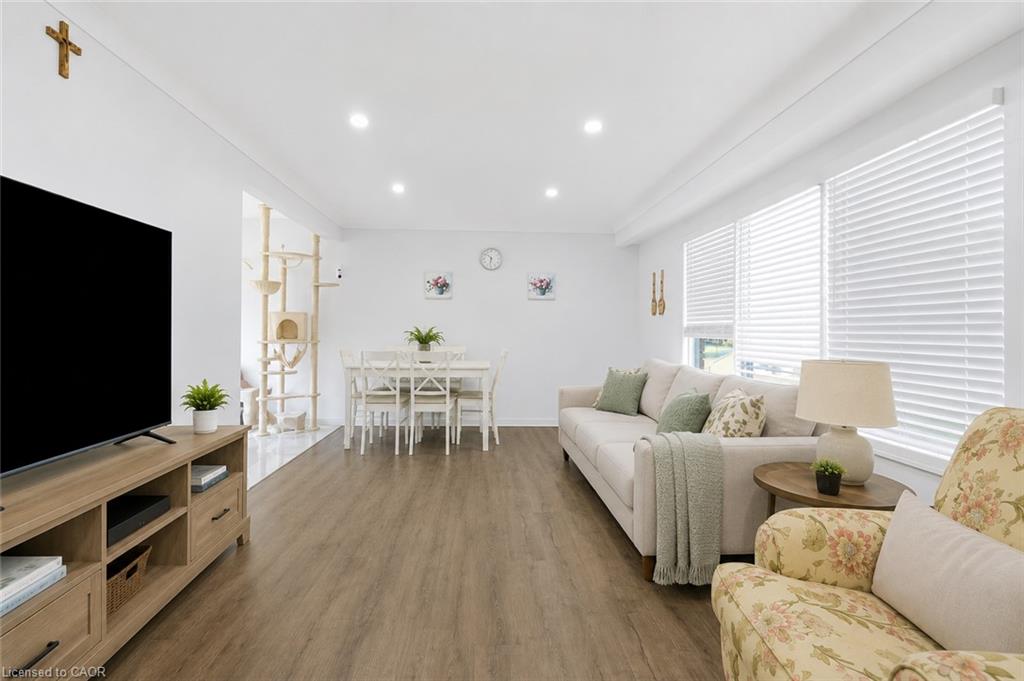 Upper - 6562 Glengate Street, Niagara Falls 5