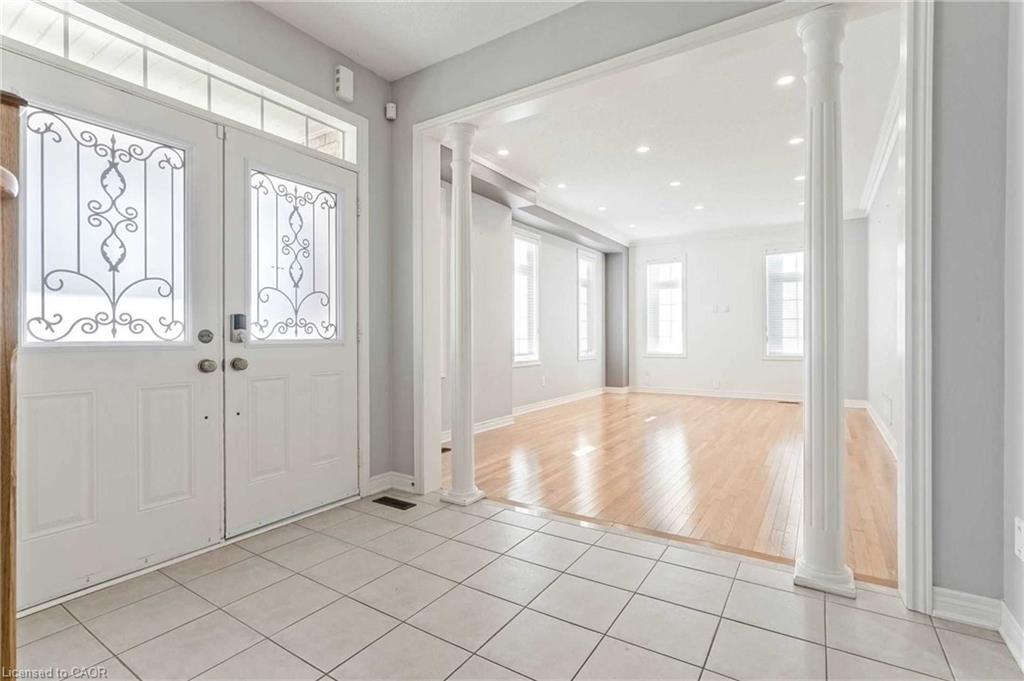 UPPER - 3 Coolwater Drive, Brampton 3