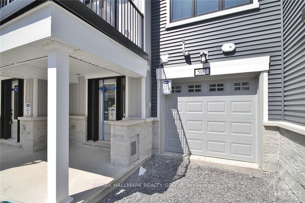 507 BIOTITE Private, Ottawa 2