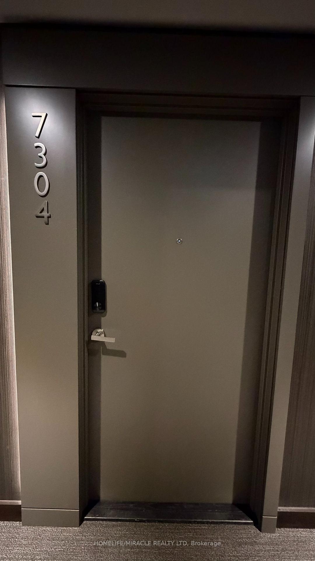 7304 - 448 Burnhamthorpe Road W, Mississauga 2
