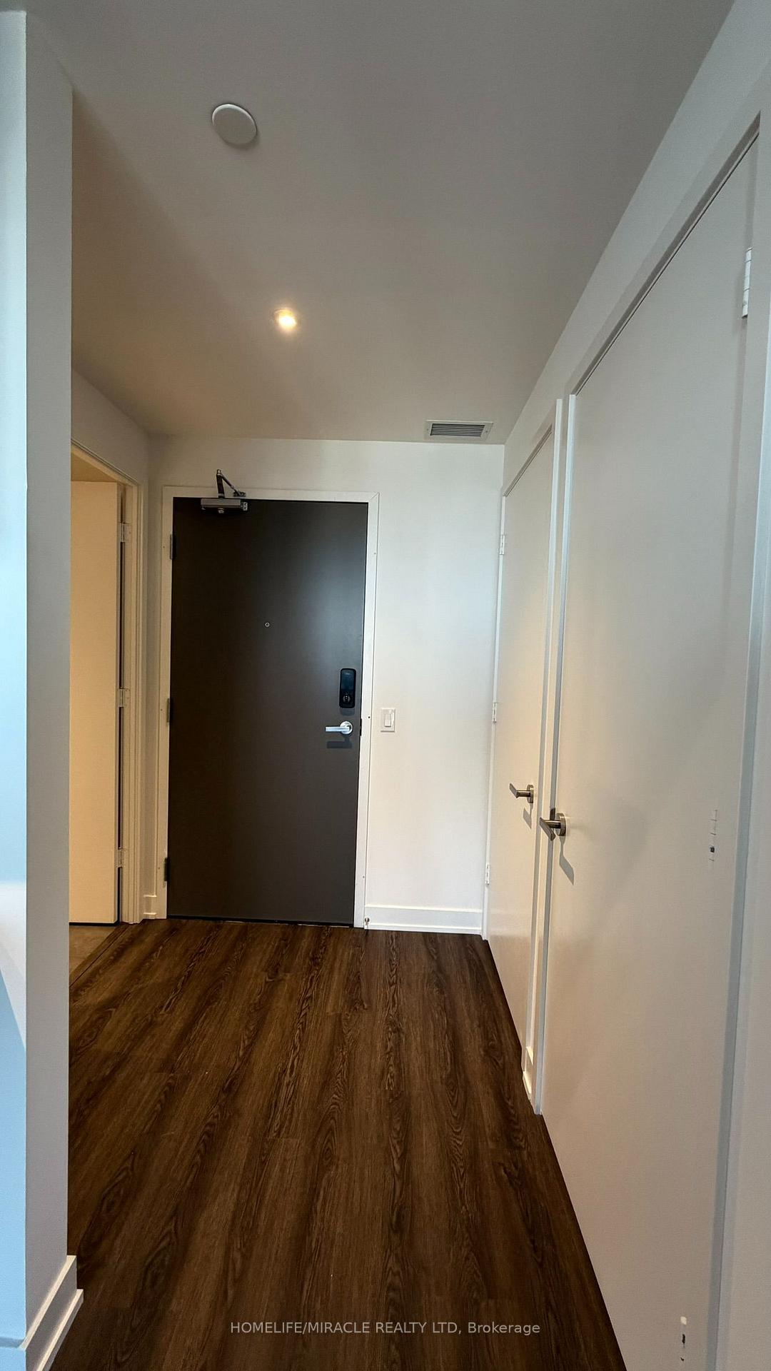 7304 - 448 Burnhamthorpe Road W, Mississauga 4