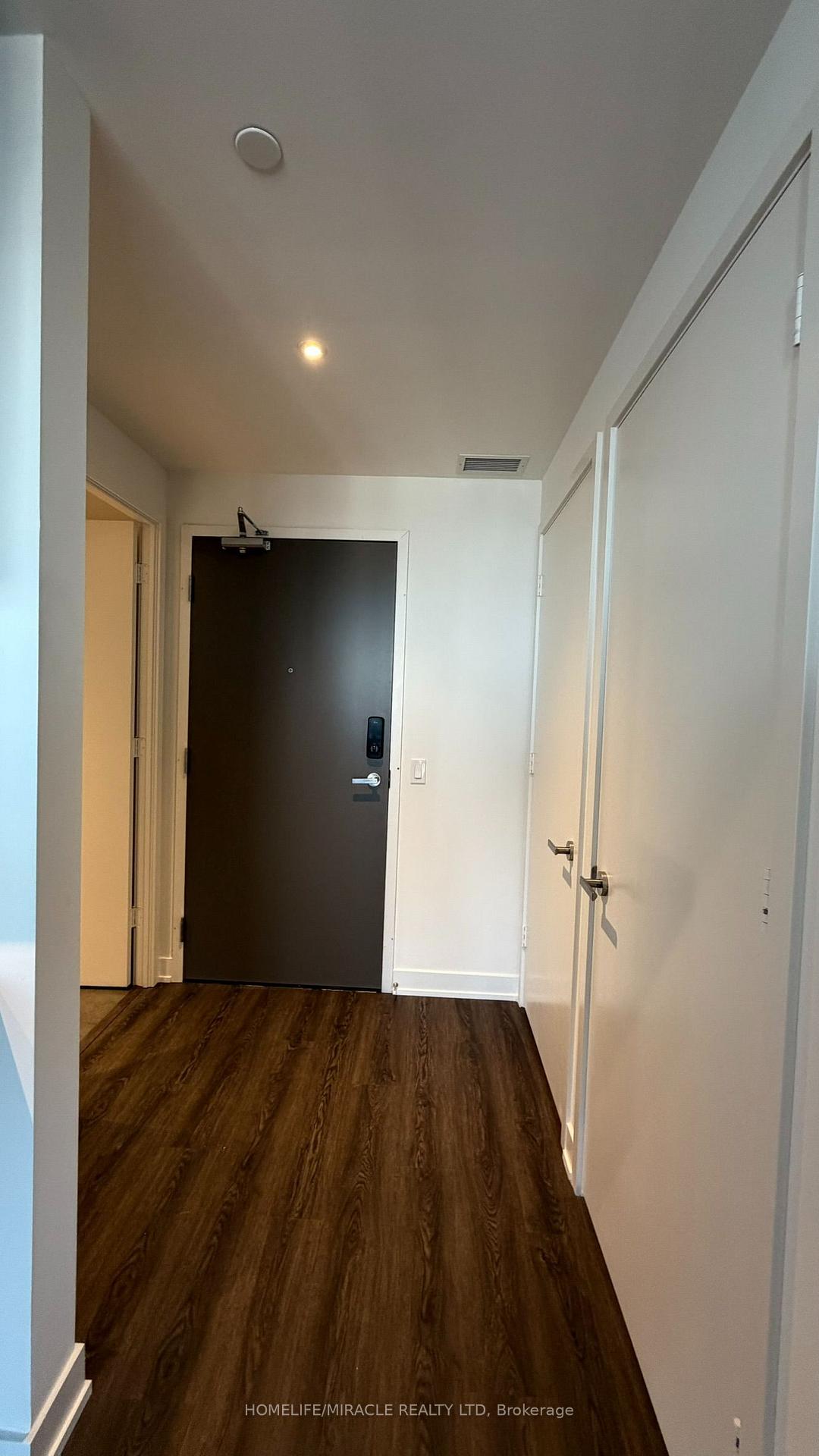 7304 - 448 Burnhamthorpe Road W, Mississauga 3