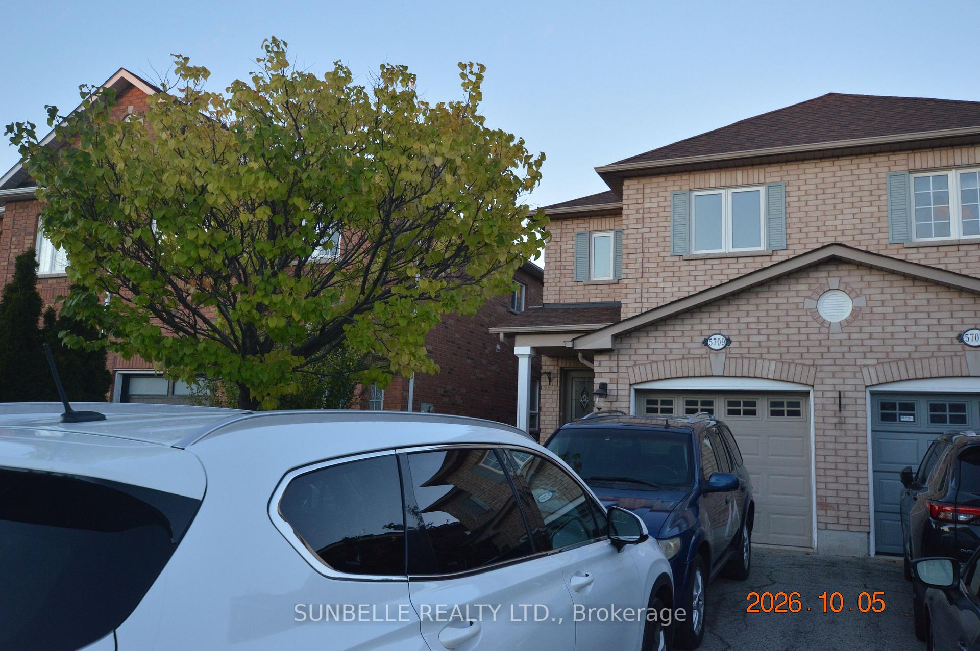 5709 Volpe Avenue, Mississauga 2