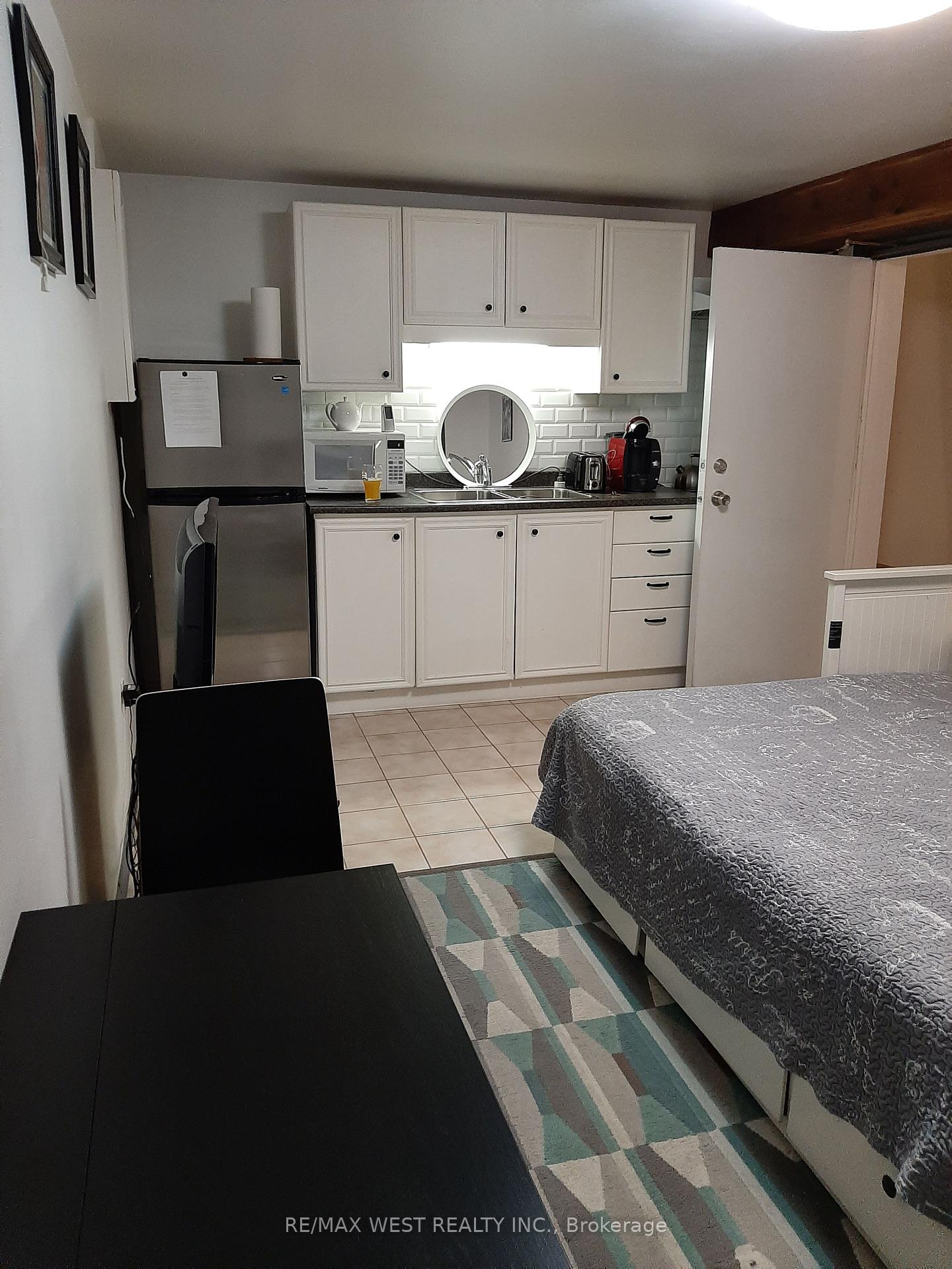 B1 - 34 Penhurst Avenue, Toronto 3