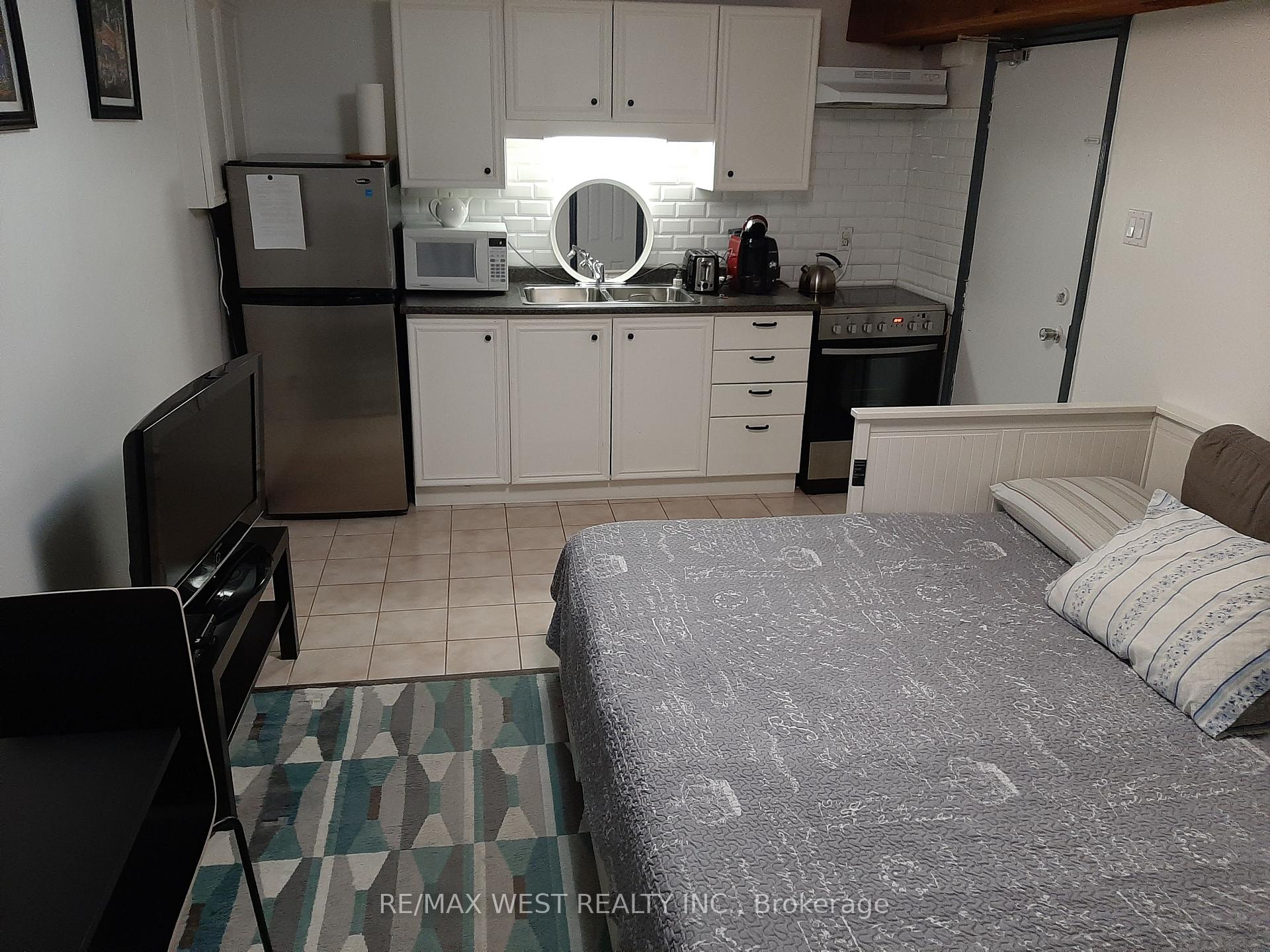 B1 - 34 Penhurst Avenue, Toronto 2