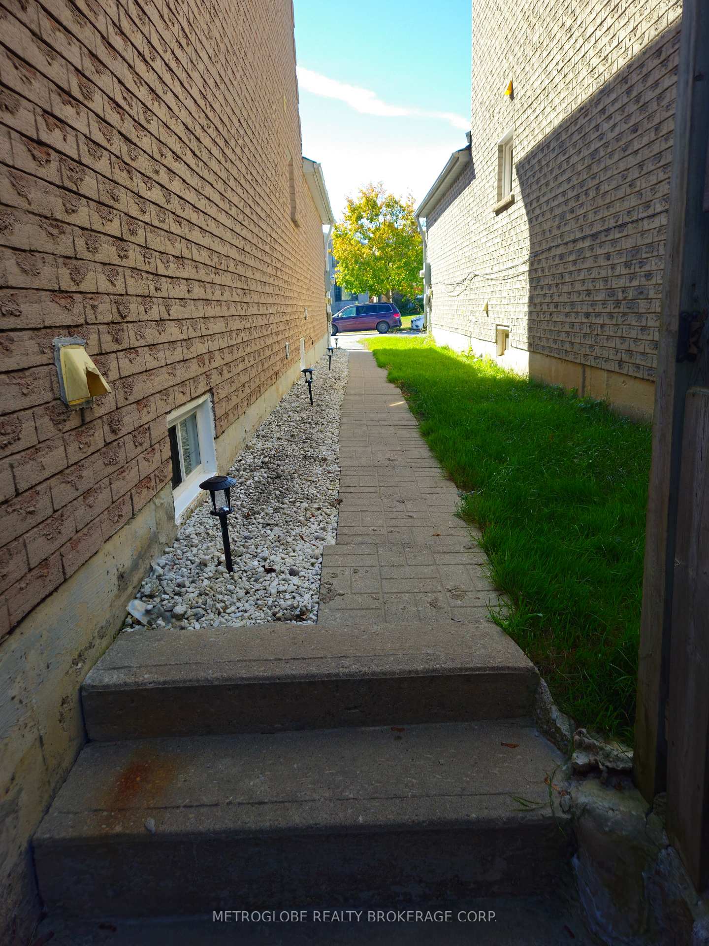 Bsmt - 36 Blair Crescent, Barrie 2