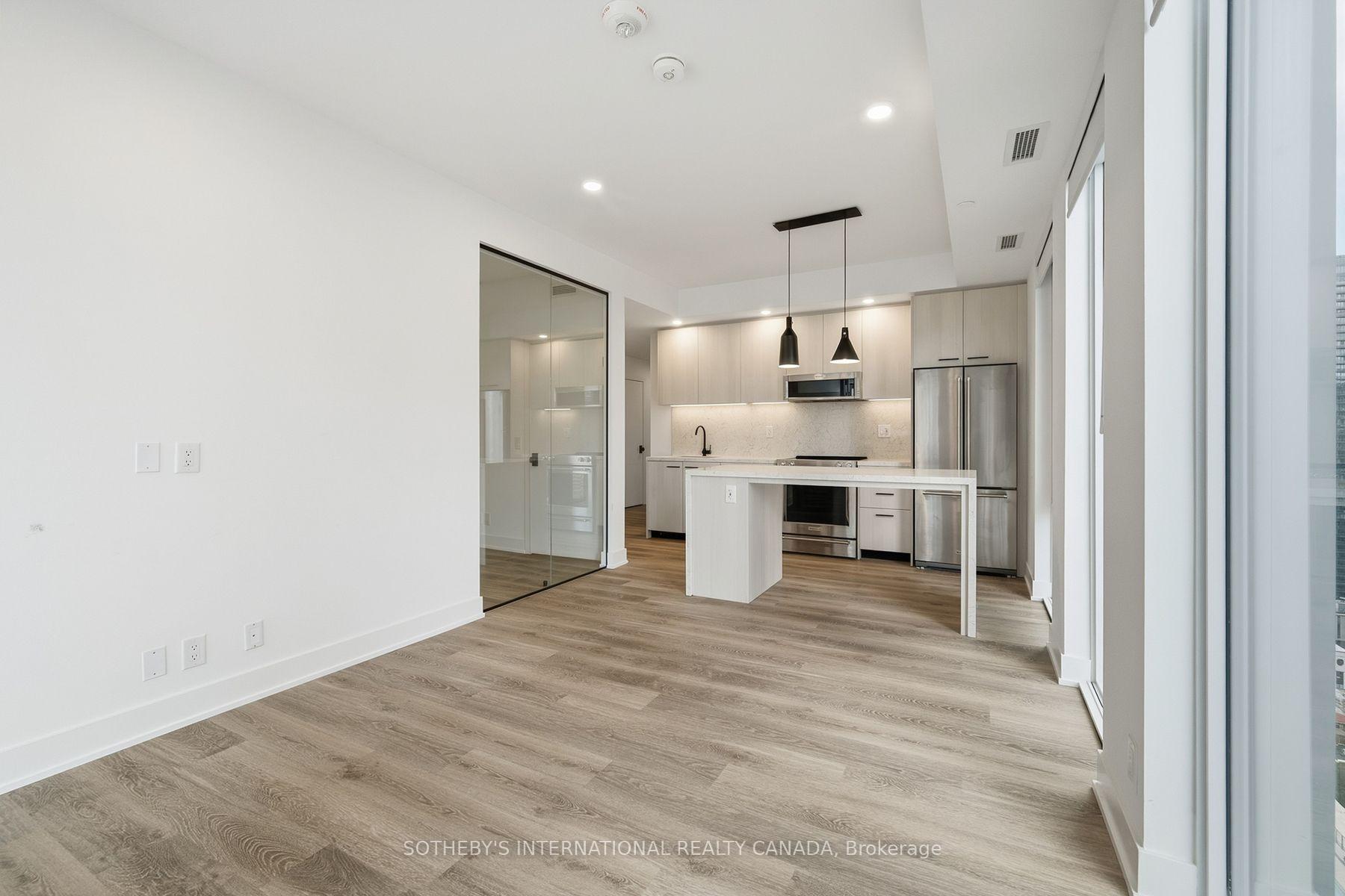 E2501 - 30 Mutual Street, Toronto 4