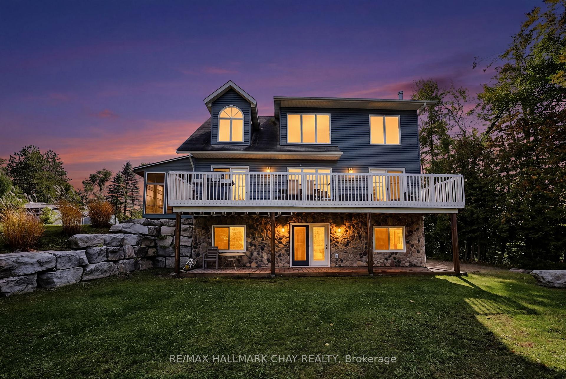 466 Beaumont Drive Bracebridge Ontario Canada Sale residential Melanie Martyn Right at Home Realty, Brokerage*