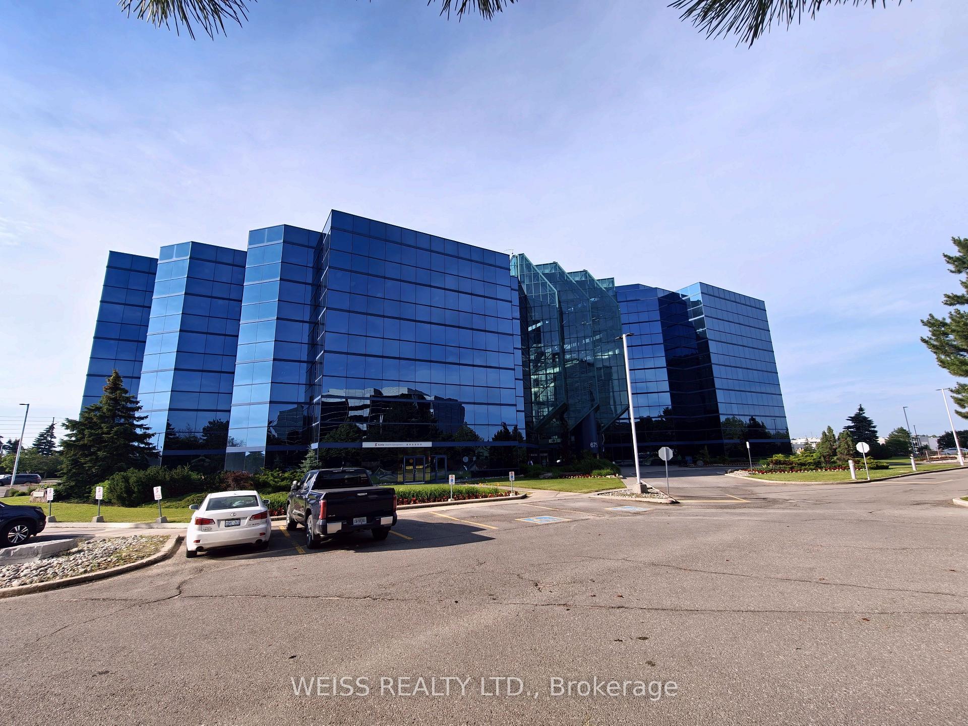 E201 - 675 Cochrane Drive Markham Ontario Canada Lease commercial   WEISS REALTY LTD., Brokerage