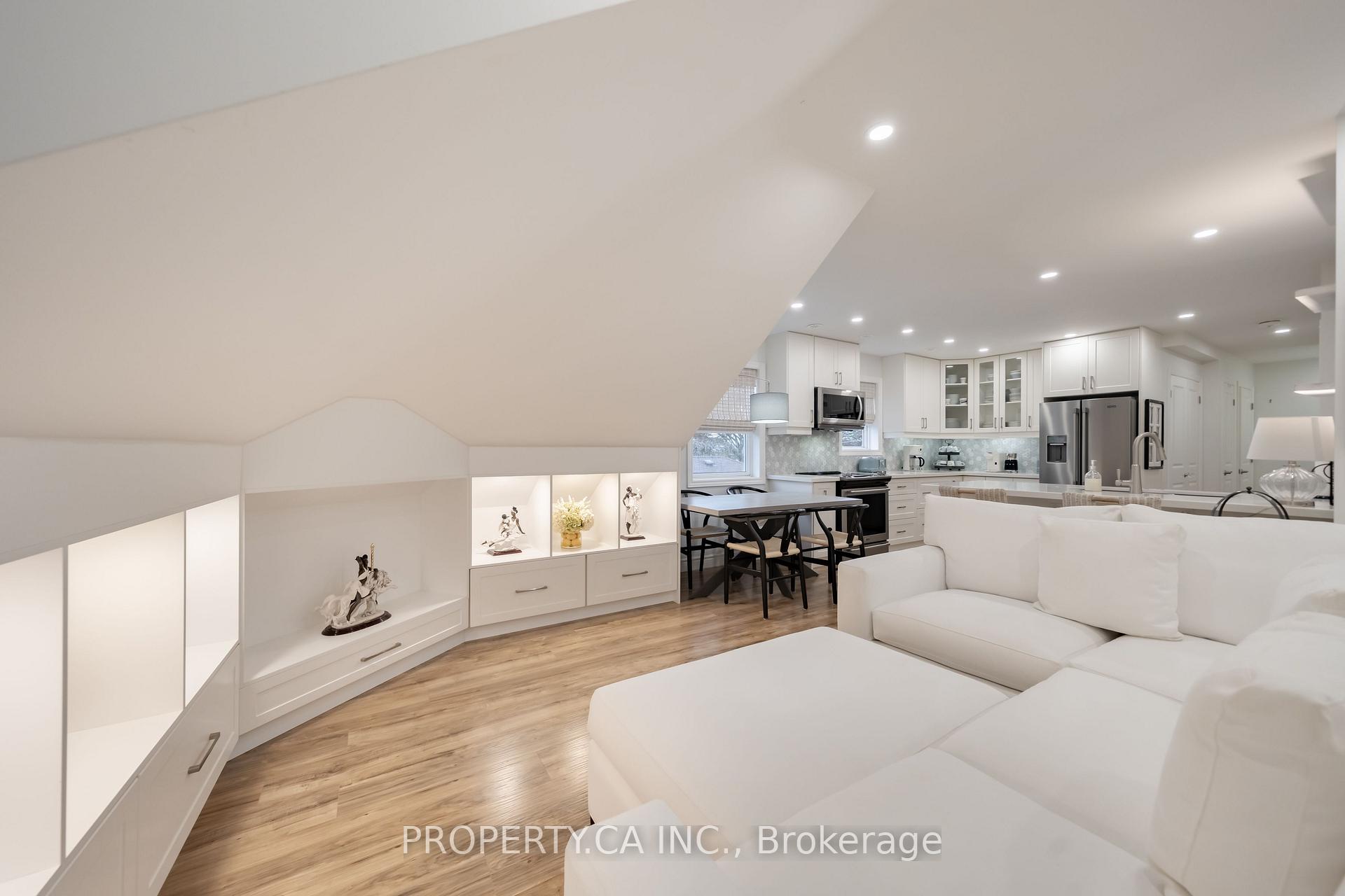 8 - 963 Avenue Road, Toronto 5