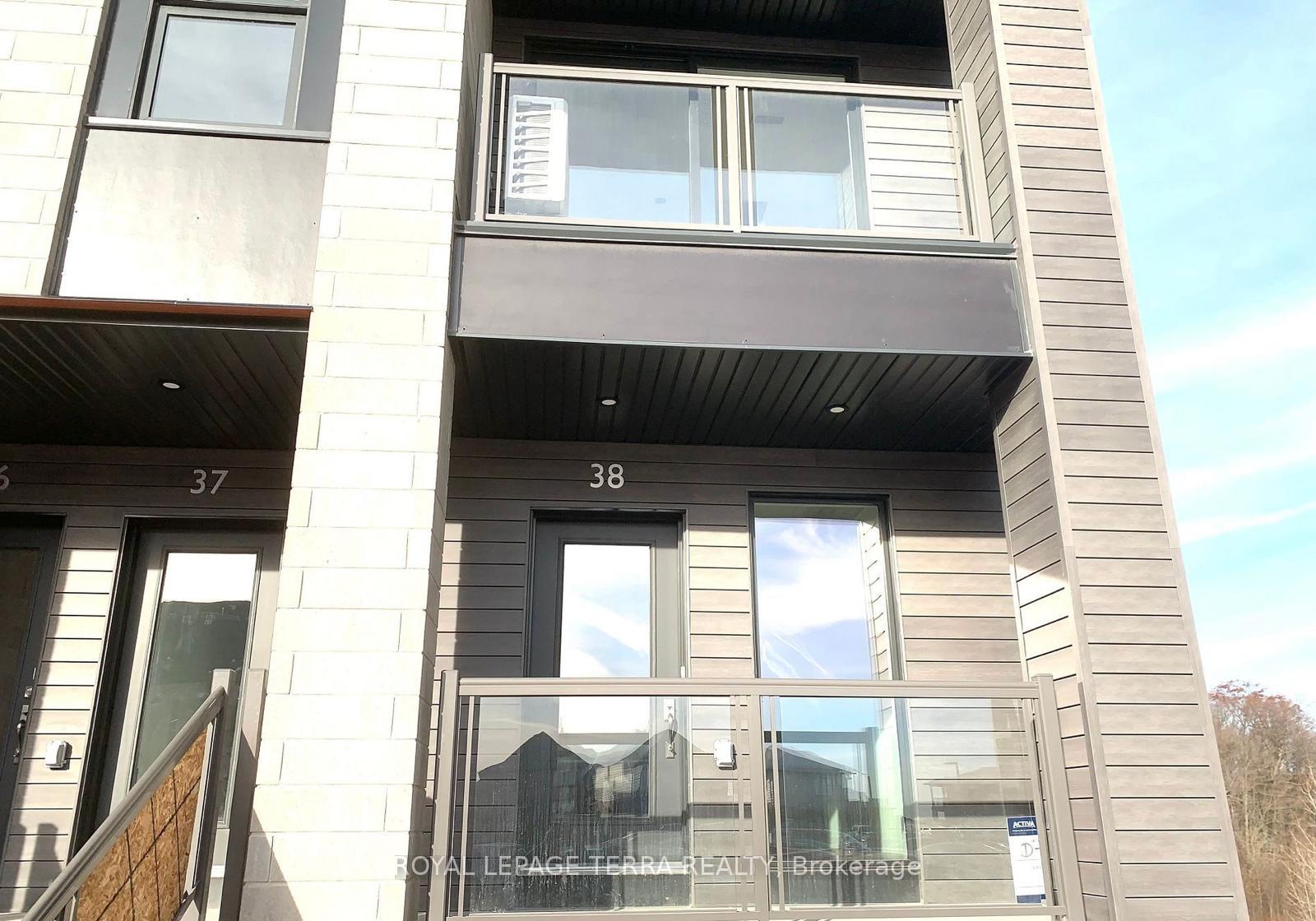 38 - 261 Woodbine Avenue, Kitchener 2