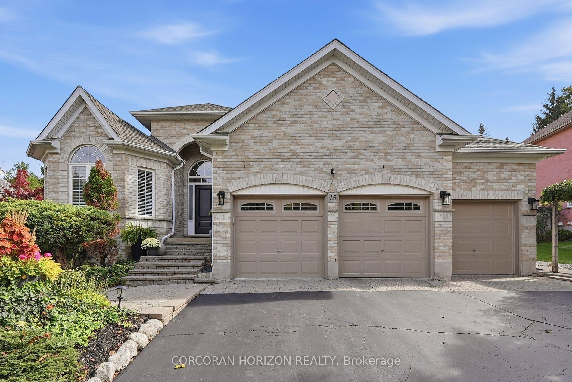15 Everwood Run Kitchener Ontario Canada Sale residential Frieda Kotsopoulos RE/MAX Twin City Realty Inc., Brokerage *