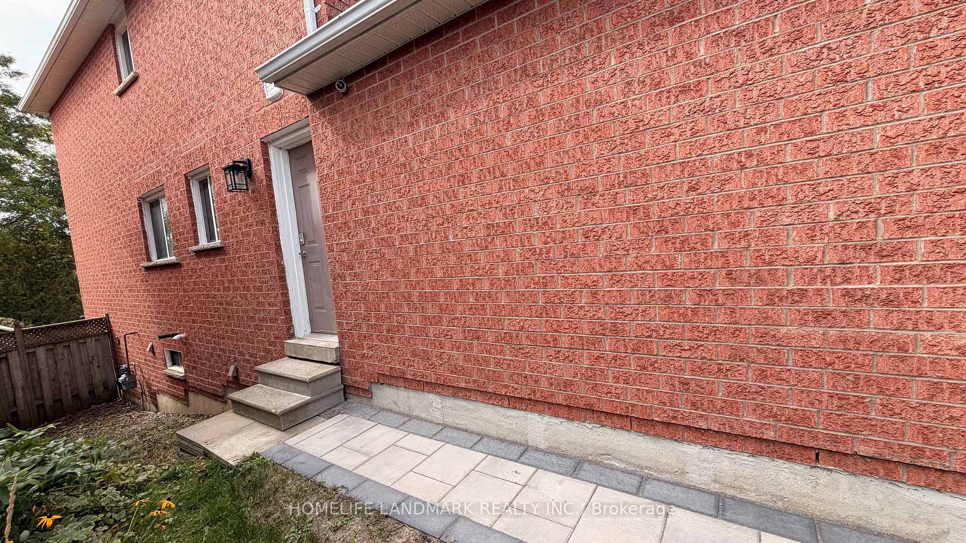 Bsmt - 221 Humberland Drive, Richmond Hill 2