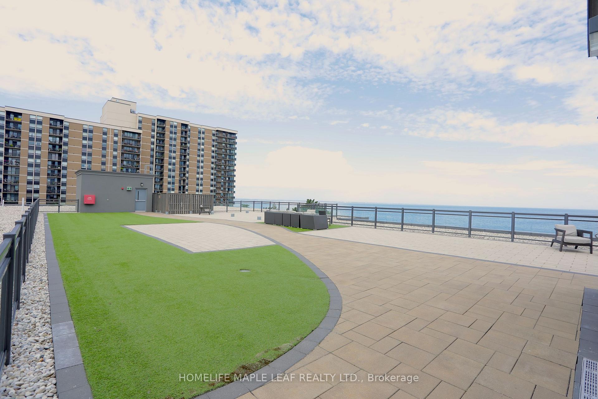 418 - 35 Southshore Crescent, Hamilton 5