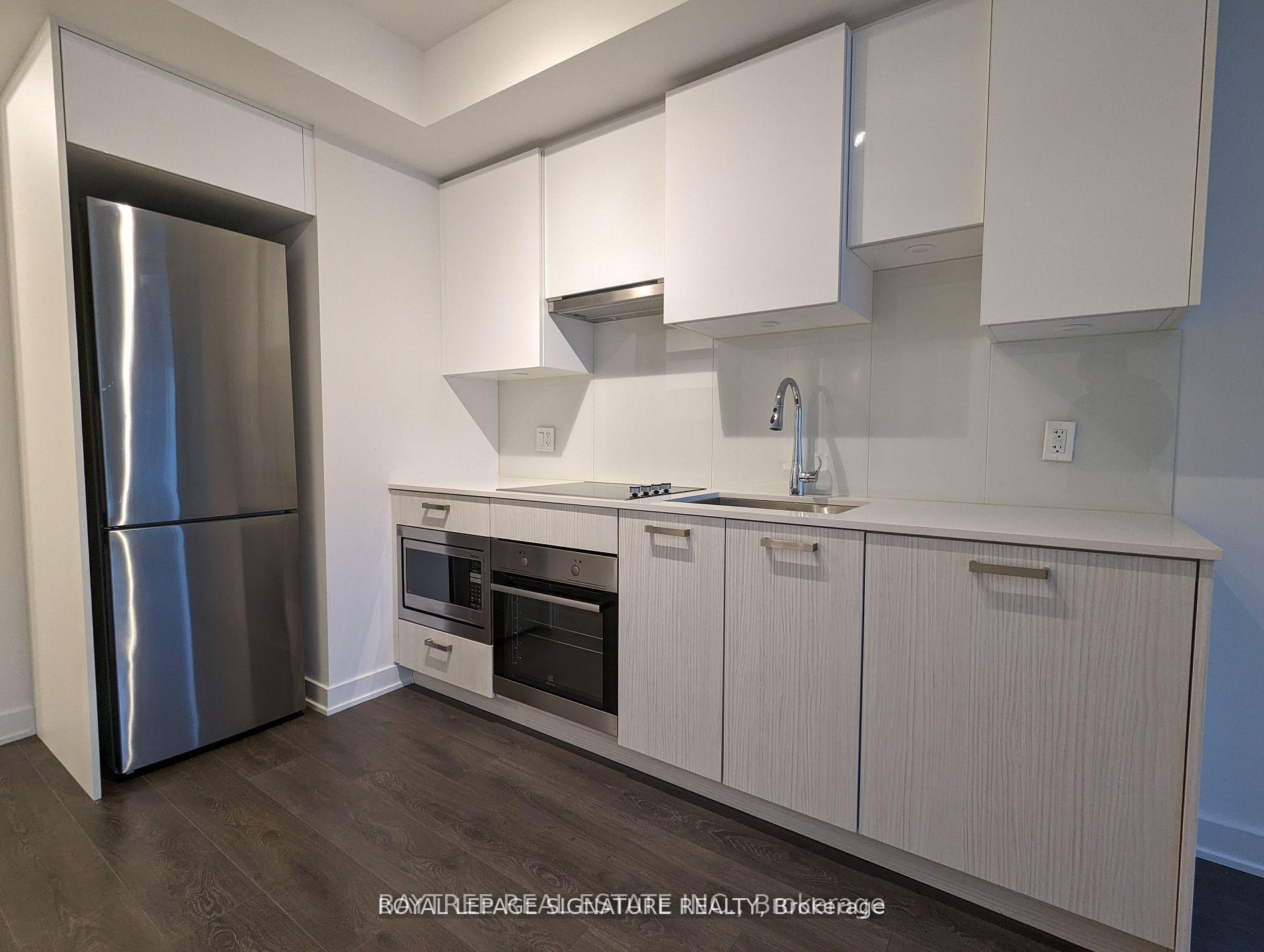 3011 - 195 Redpath Avenue, Toronto 2