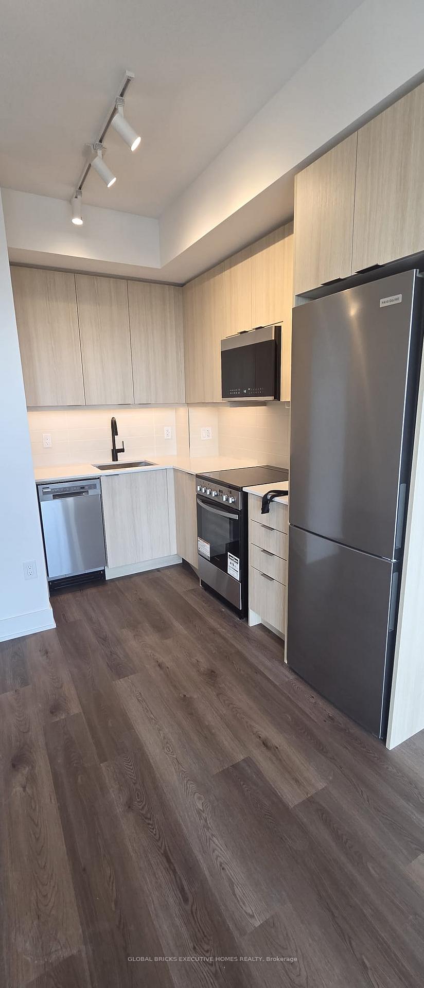 24 - 115 Nipissing Road, Milton 4