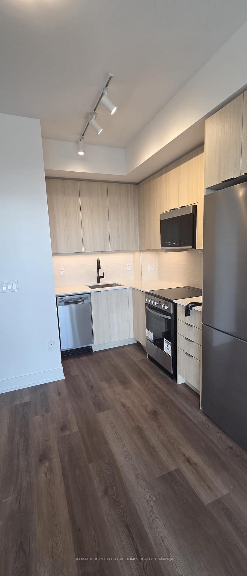 24 - 115 Nipissing Road, Milton 3
