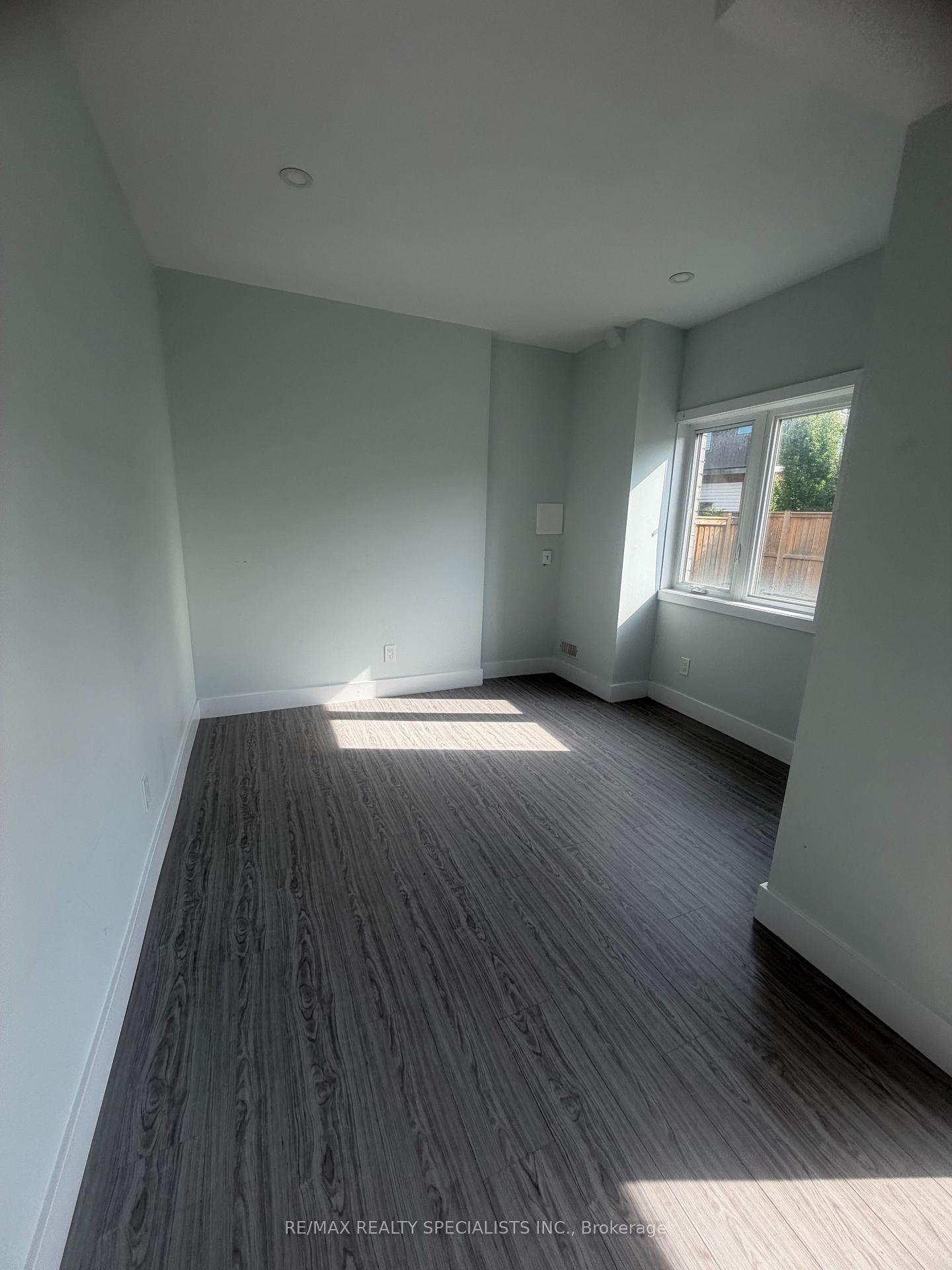 LOWER - 45 Ferris Circle, Guelph 3
