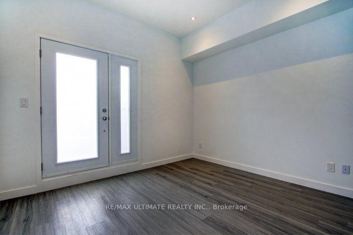 2 - 492 Danforth Avenue, Toronto 5