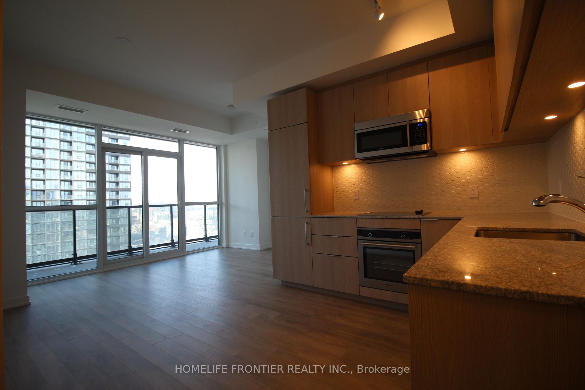 2005 - 50 Ordnance Street, Toronto 3