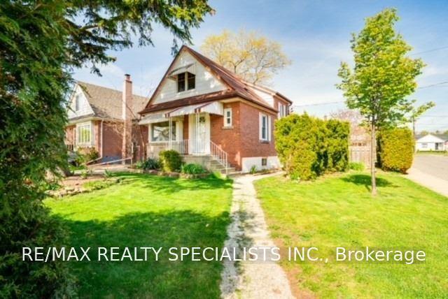 Upper - 2 East 41st Street, Hamilton 3