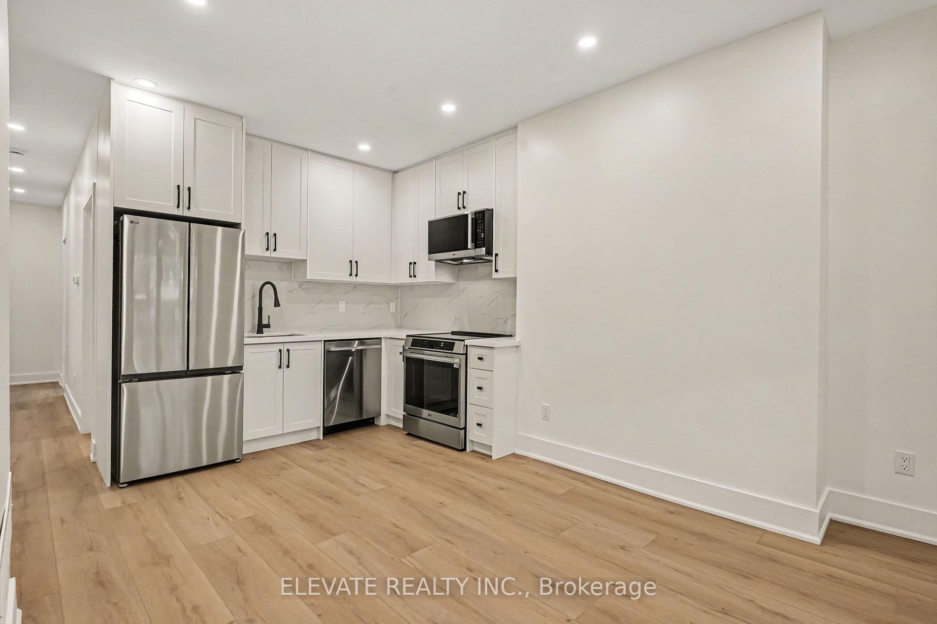 Main - 617 Clinton Street, Toronto 5