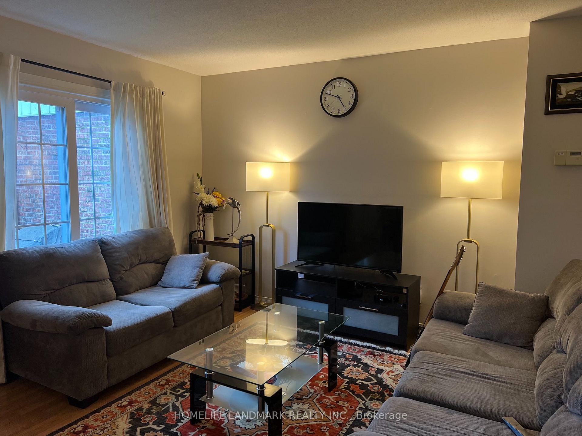 6043 Chidham Crescent, Mississauga 2