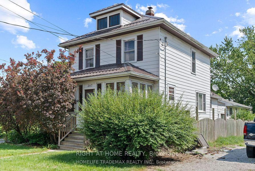 207-209 Inshes Avenue Chatham-Kent Ontario Canada Sale residential Imtiaz Kiani Right at Home Realty, Brokerage*