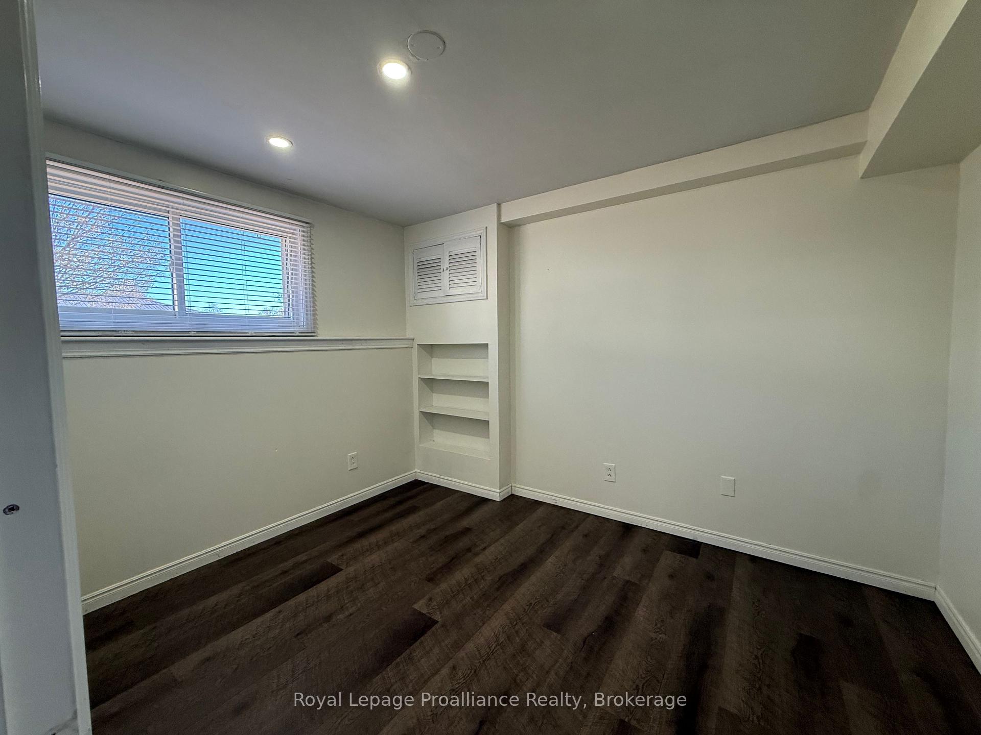 Lower Unit - 939 Dainard Drive, Peterborough 5