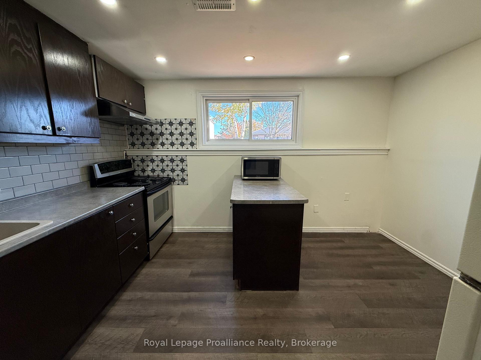 Lower Unit - 939 Dainard Drive, Peterborough 3