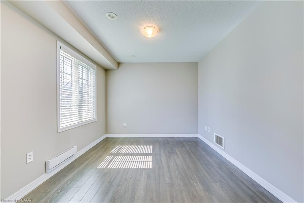 212 Ellen Davidson Drive, Oakville 5