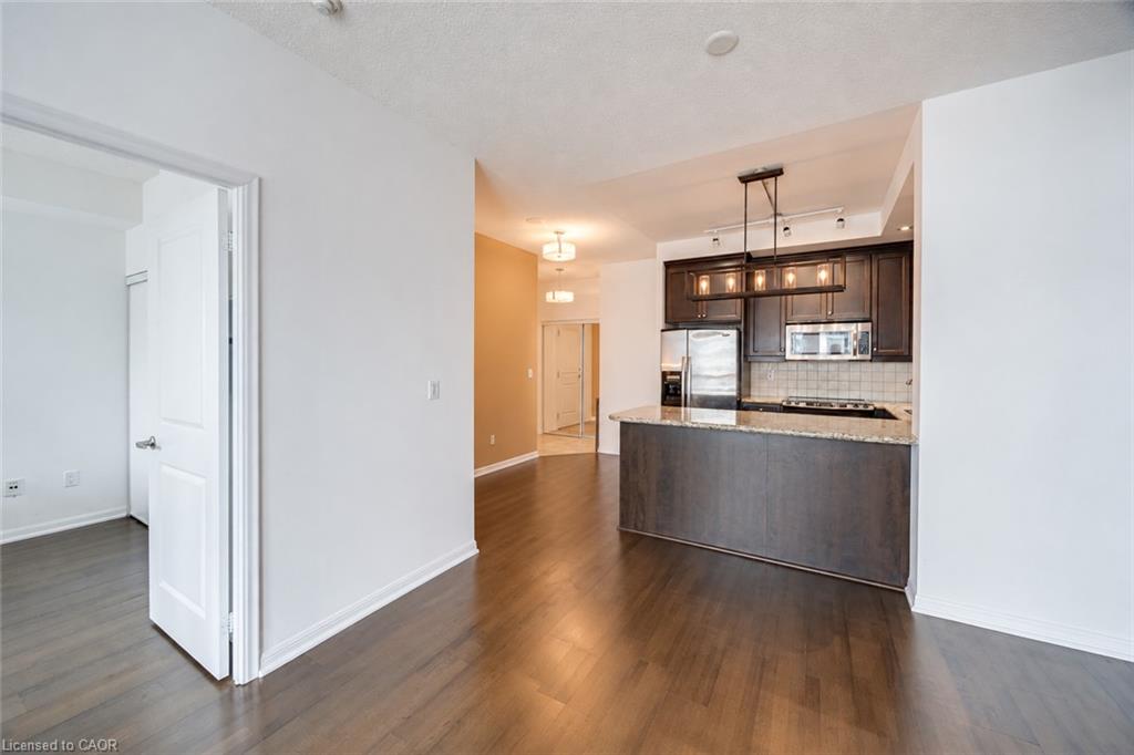 2403 - 628 Fleet Street, Toronto 3