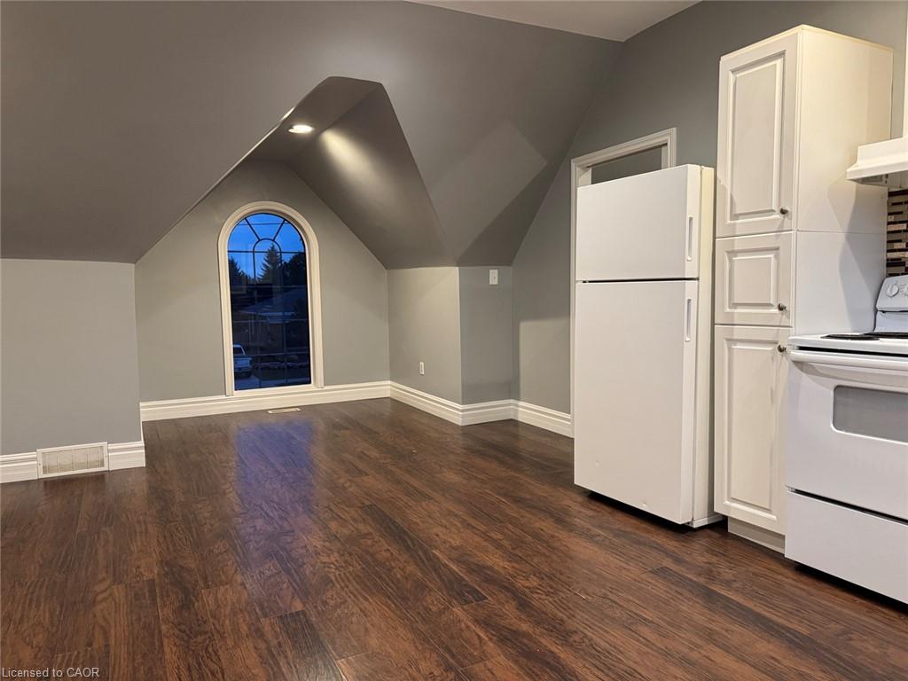 A - 166 Cedardale Avenue, Stoney Creek 4
