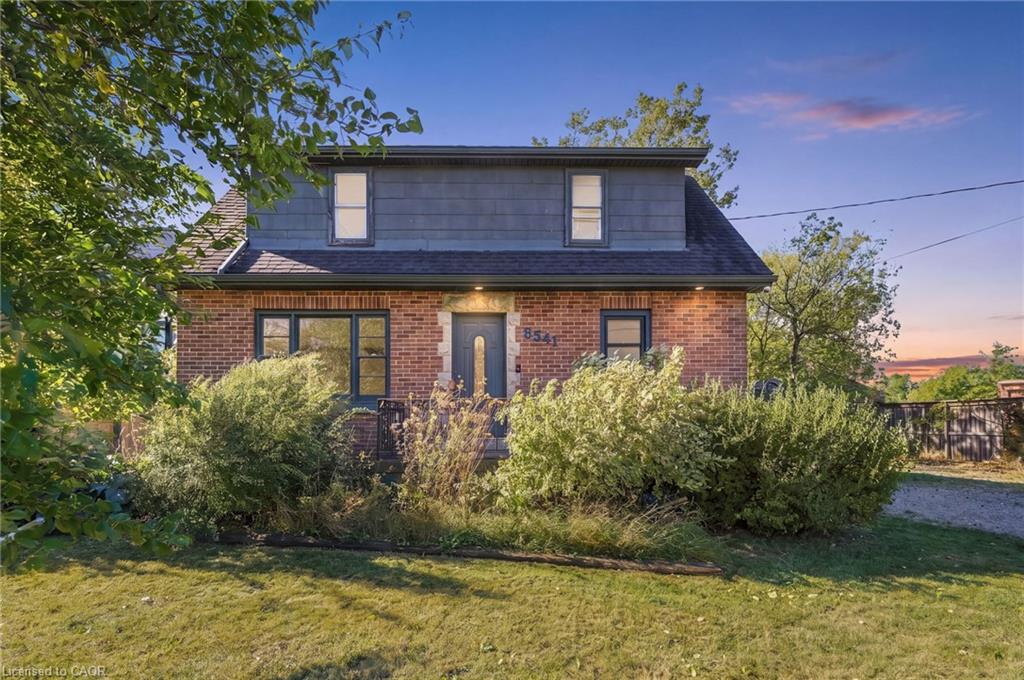 8541 Airport Road, Mount Hope