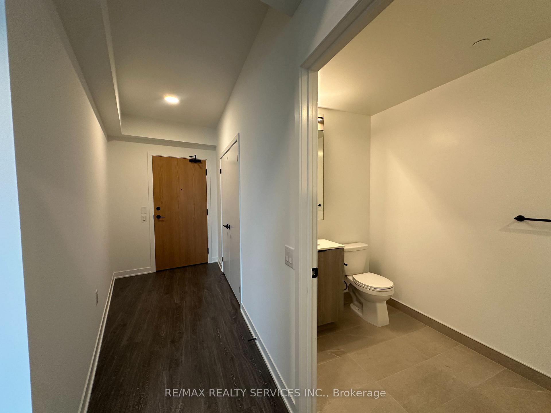 1913 - 2495 Eglinton Avenue W, Mississauga 4
