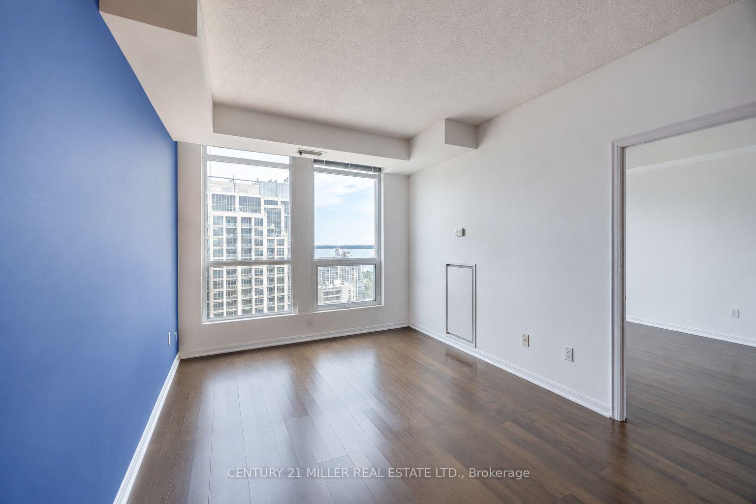 2403 - 628 Fleet Street, Toronto 5
