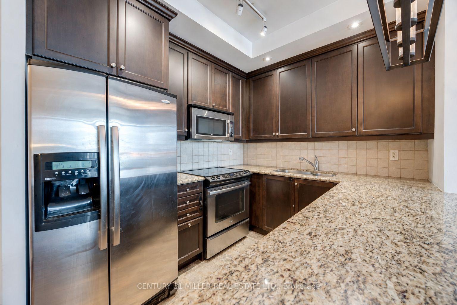 2403 - 628 Fleet Street, Toronto 4