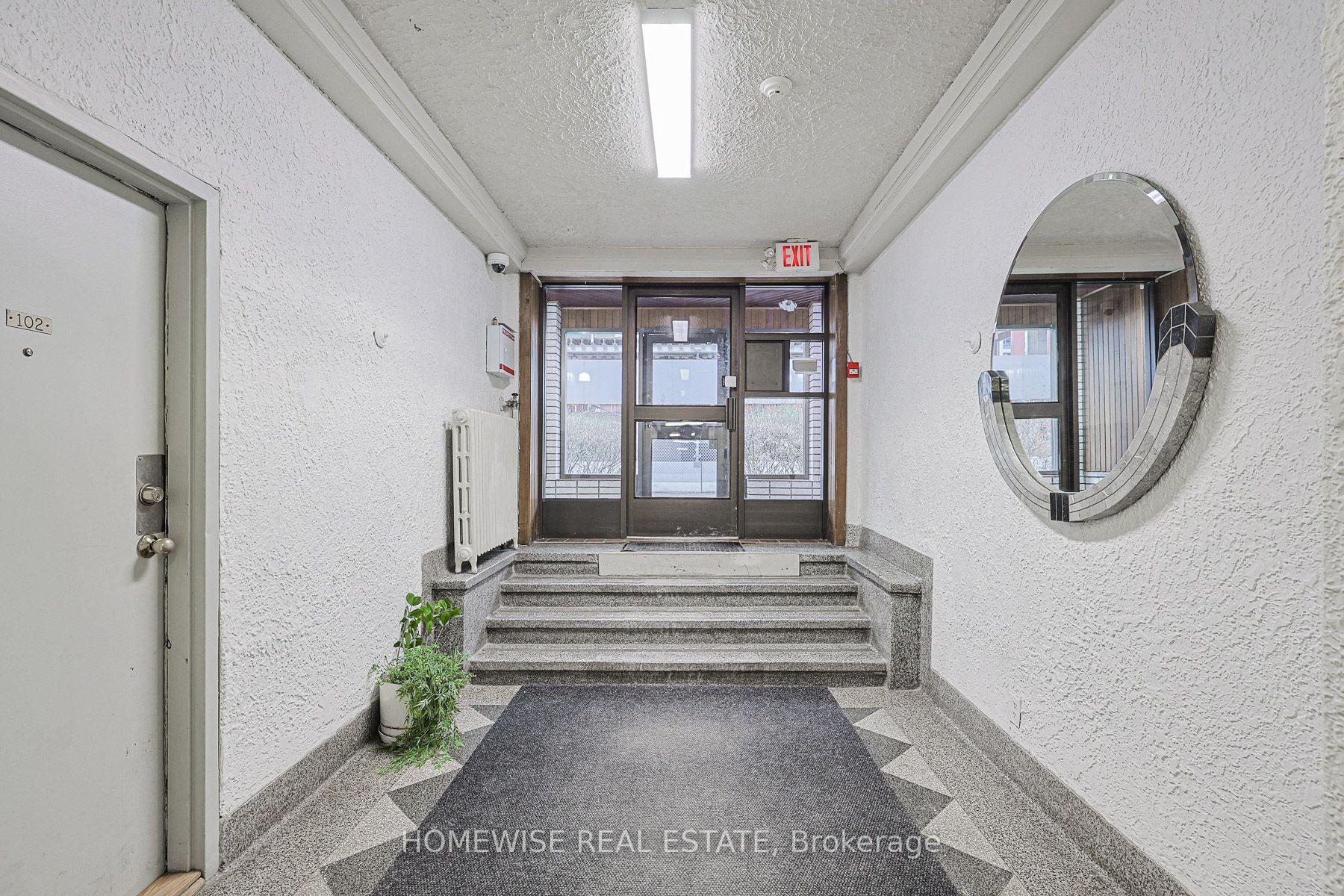 312 - 33 Maitland Street, Toronto 2