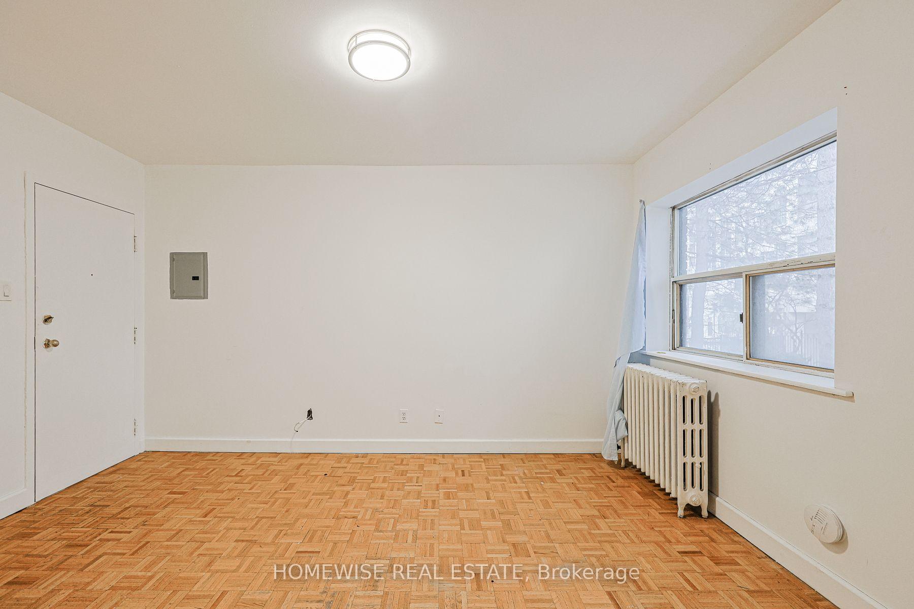 312 - 33 Maitland Street, Toronto 5